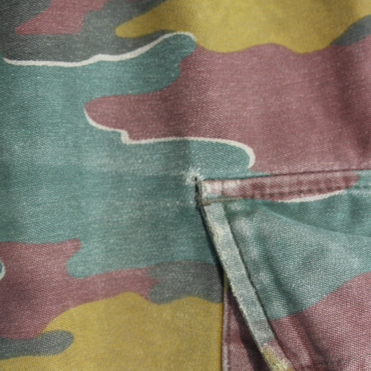 Genuine Surplus Belgian Jigsaw Camo Combat Shorts Cut-Offs 36" Waist (3670)