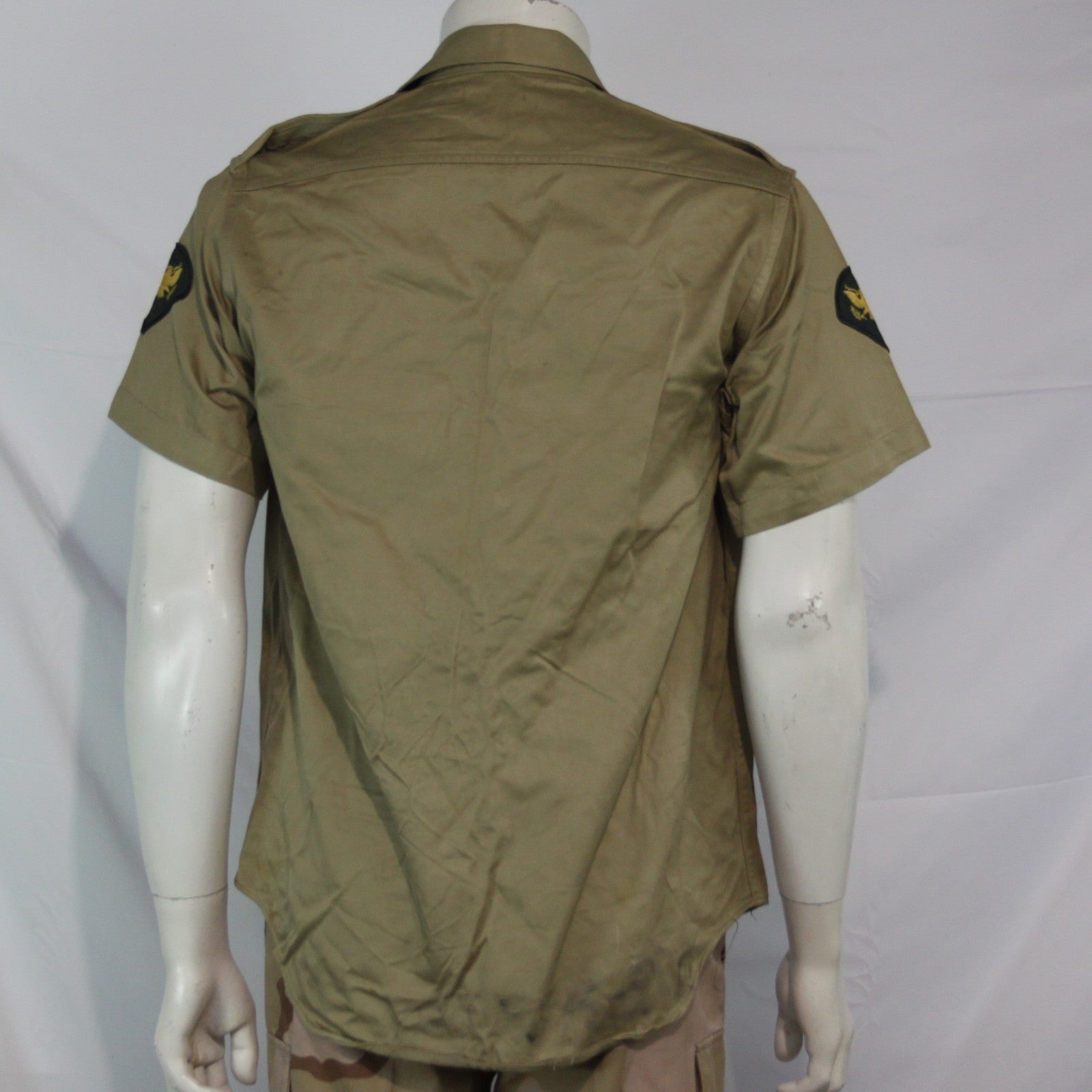 Genuine Surplus US Army Military Vintage WW2 Short Sleeve Shirt Badged M (3425)