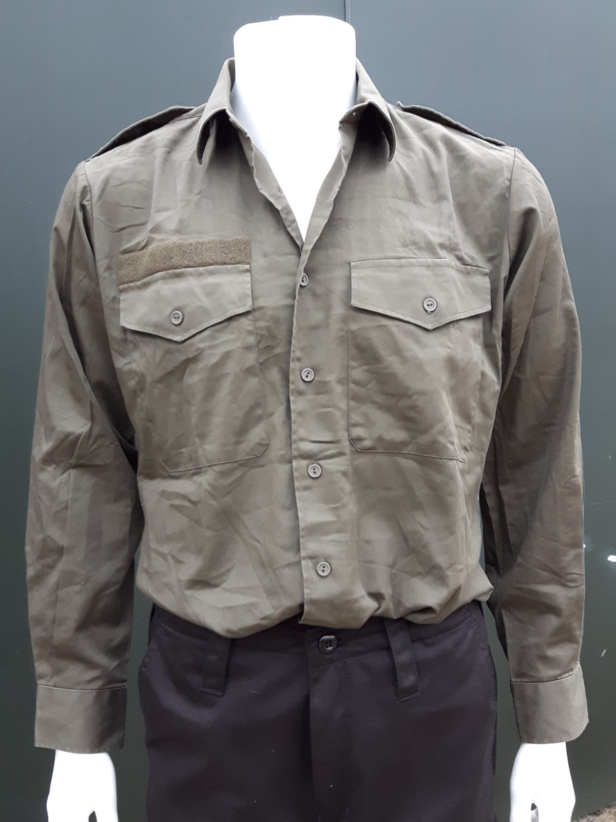 Genuine Surplus Austrian Army Field Shirt Lightweight Olive Shirt