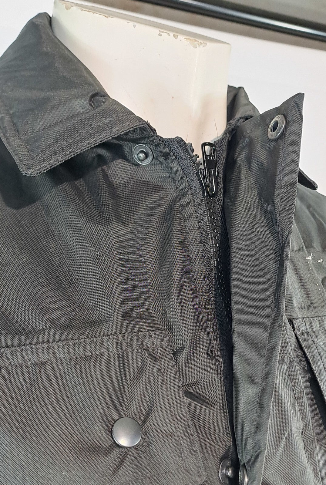 Genuine Surplus British Police Waterproof Nylon Rain Jacket Black 34-36" (2805)