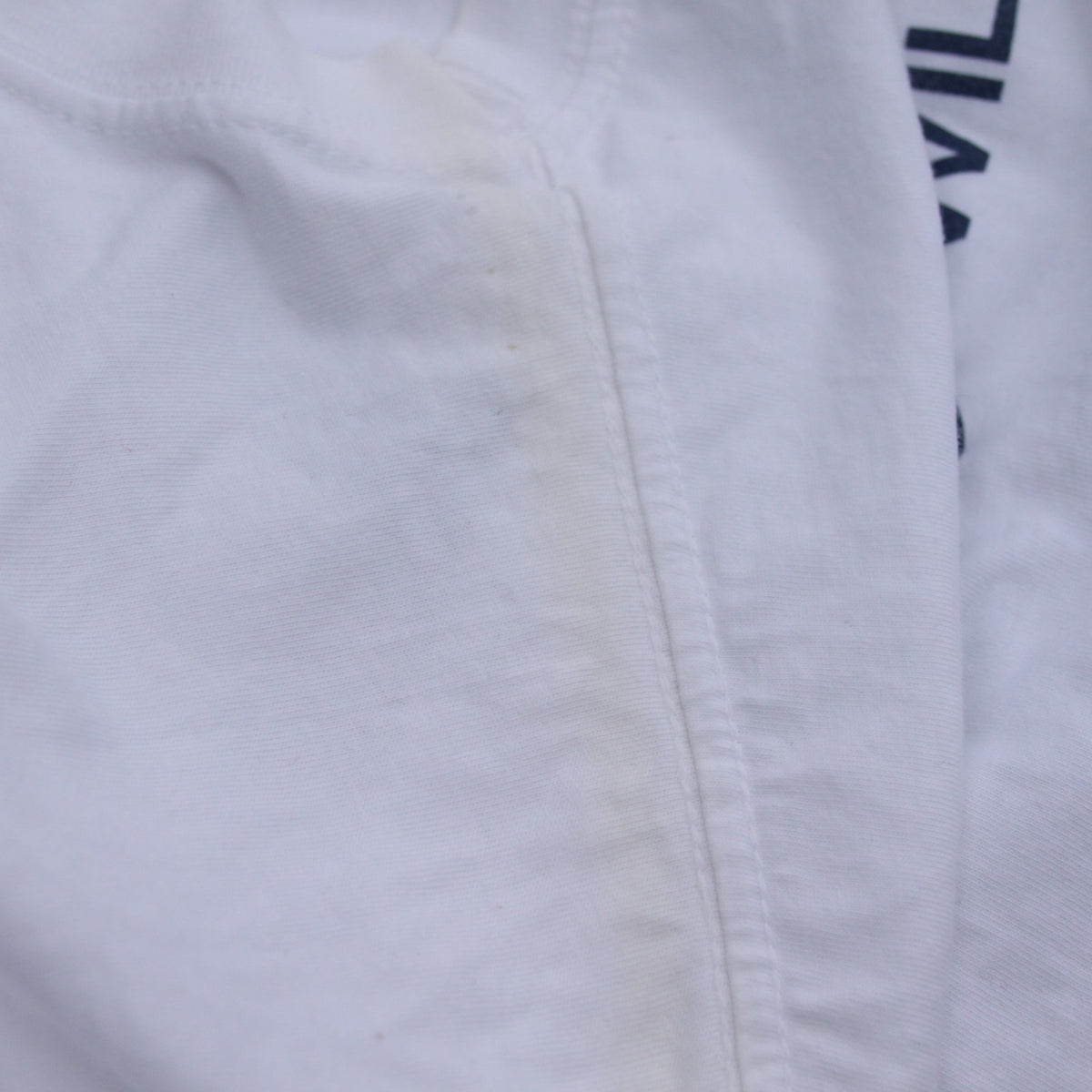 Formula 1 600 Races Official Merchandise T-Shirt White Cotton Grade 2 (3613)