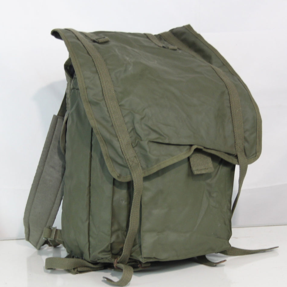 Genuine Surplus French Army Waterproof Rucksack Daysack Backpack Olive (3458)