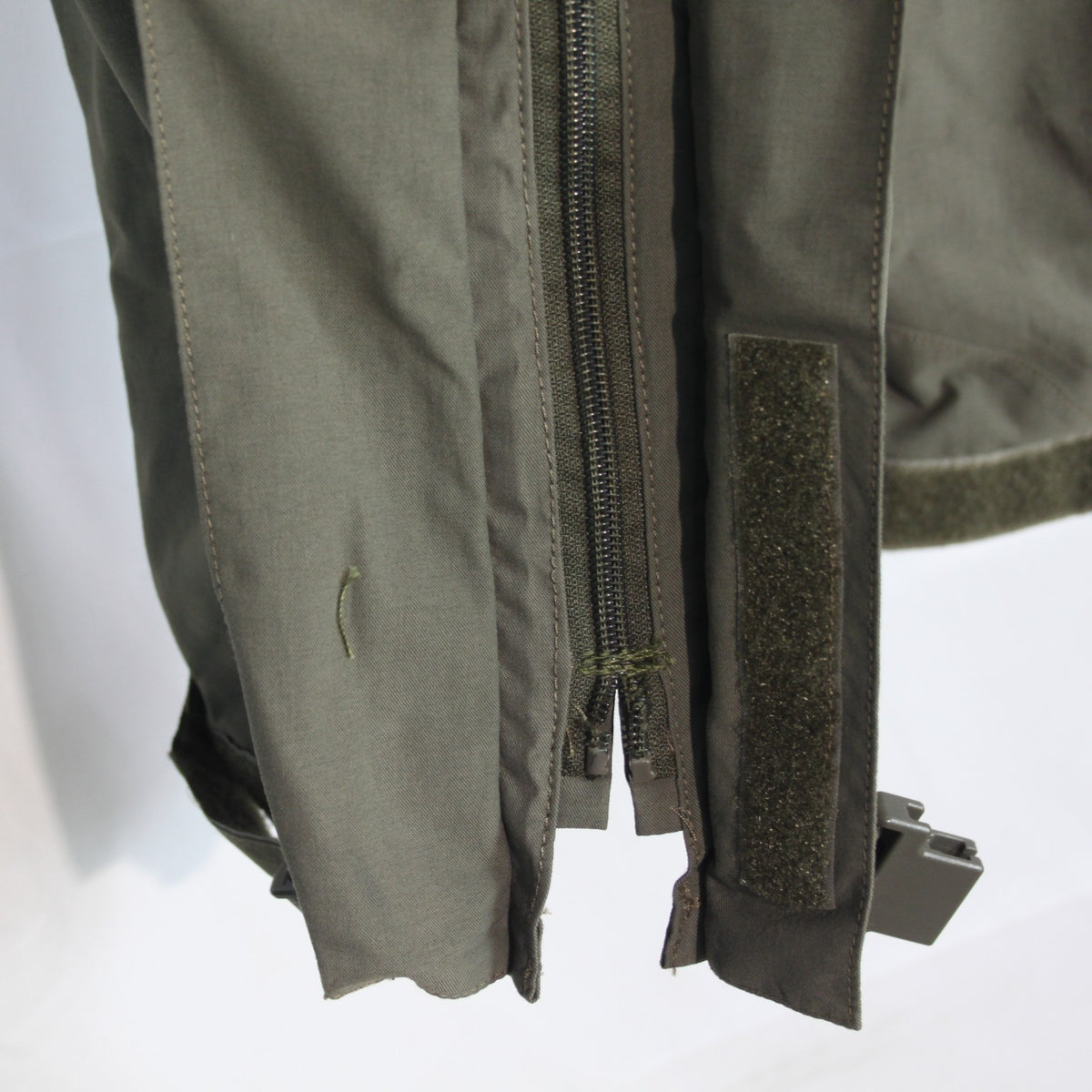 Genuine Surplus Austrian Army BnB Trousers Waterproof Olive 34-36"Grade 2 (3668)