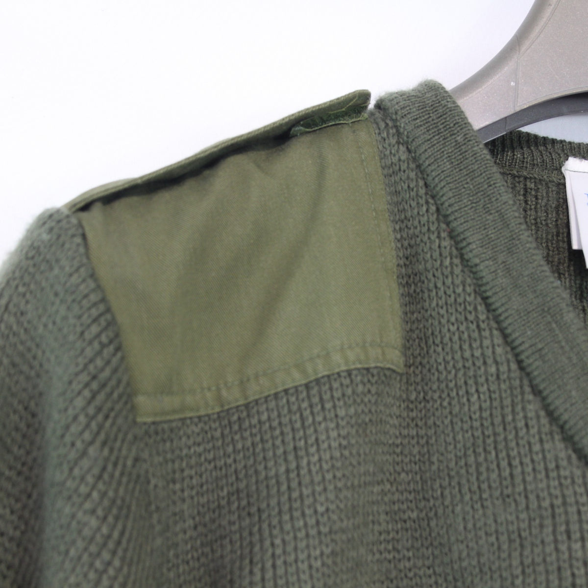 V-Neck Army Style Sample Jumper 80% Wool Olive 38" Chest Short (4062)