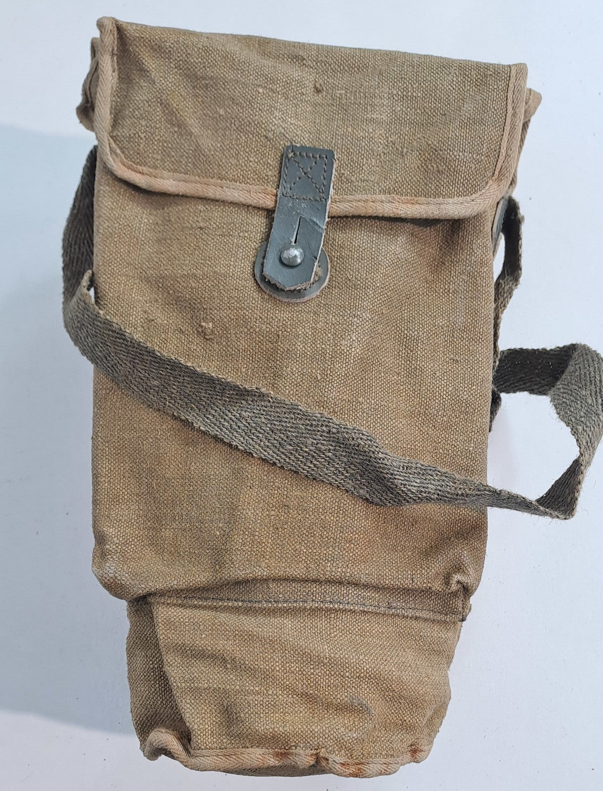 Genuine Surplus Italian Vintage WW2  Mask Bag Side Bag Canvas (1712)