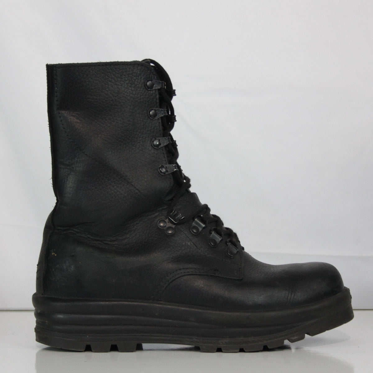 Genuine Surplus Swiss Army Black Leather Ranger Boots Grade 1 (3309)