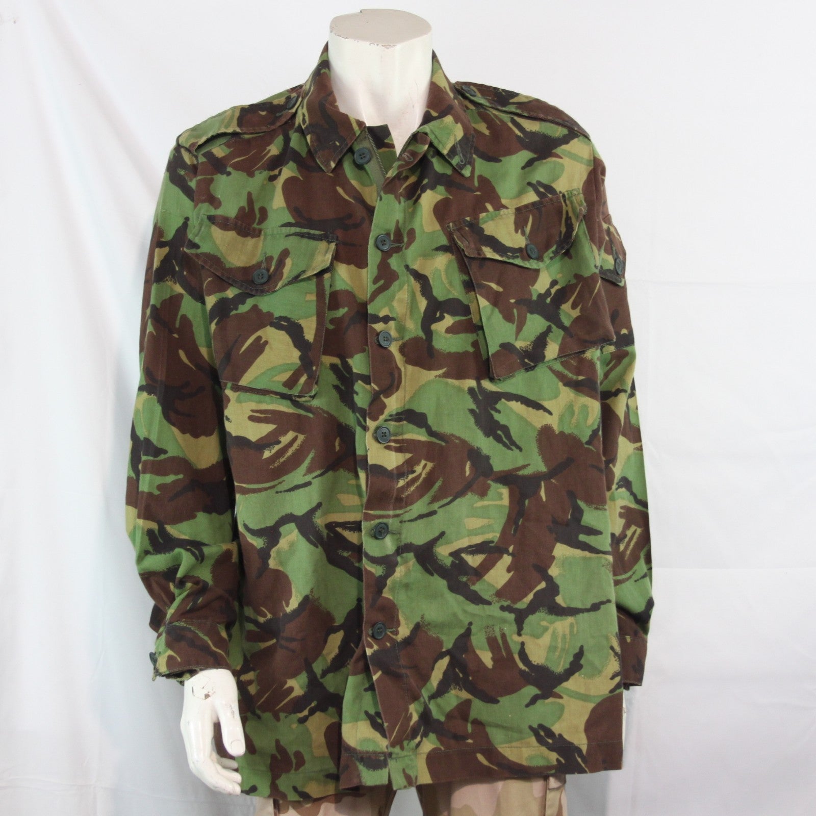 Genuine Surplus British Jungle  Shirt Camouflage Lightweight 42-44" G2 (4439)