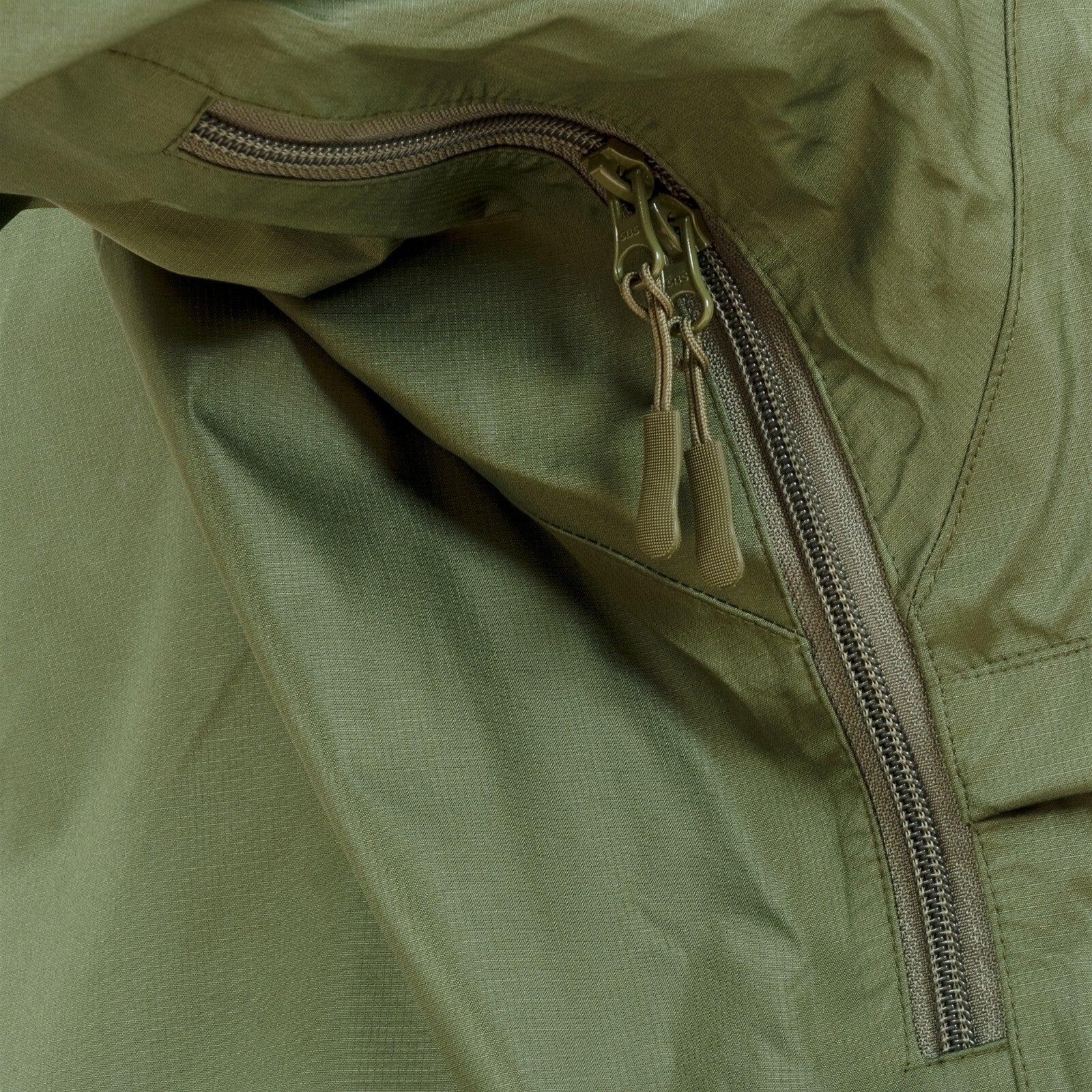 Highlander Tempest Jacket Waterproof Breathable Military Olive & Ranger Green