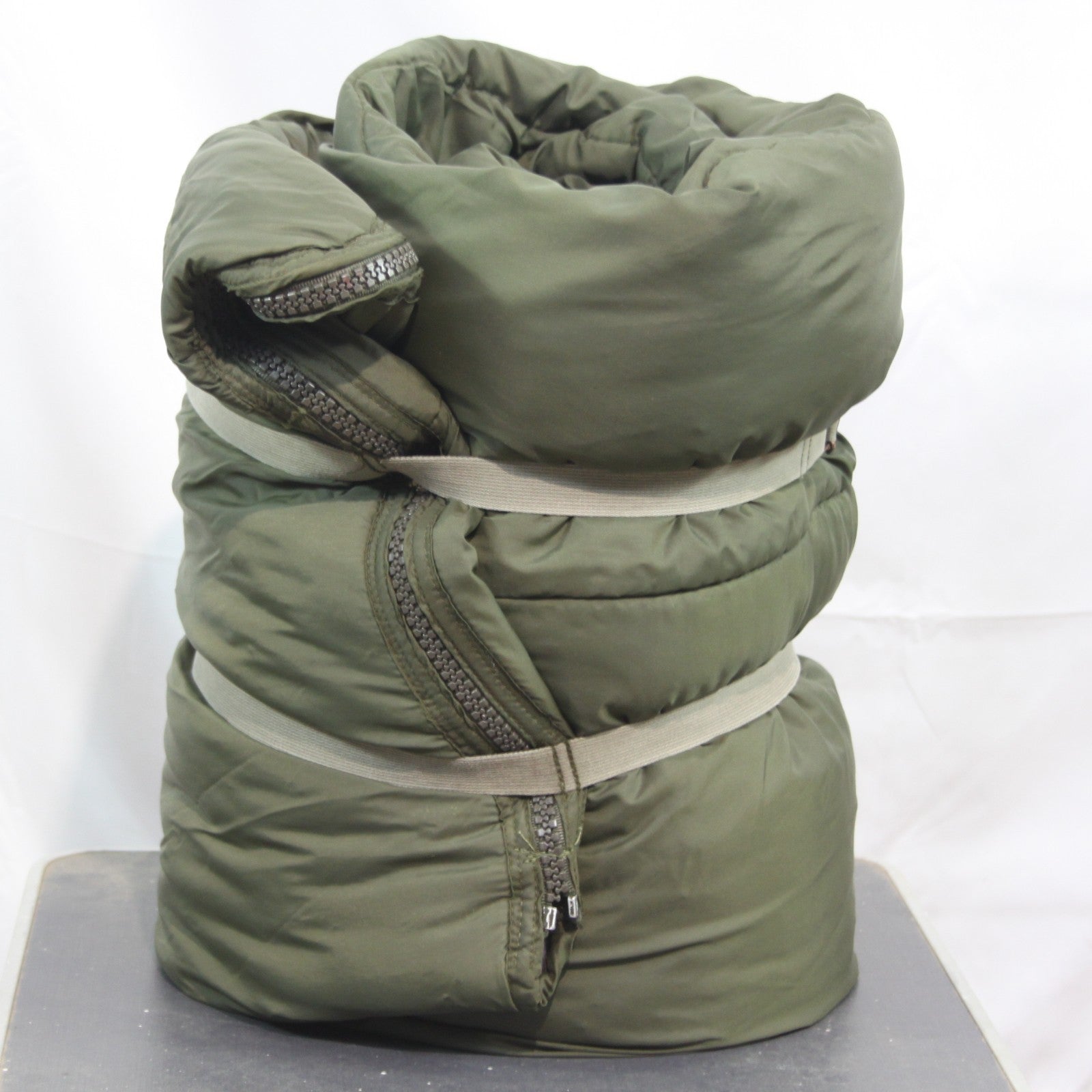 Austrian Army Genuine Surplus Sleeping Bag Olive Side Zips  (4394)