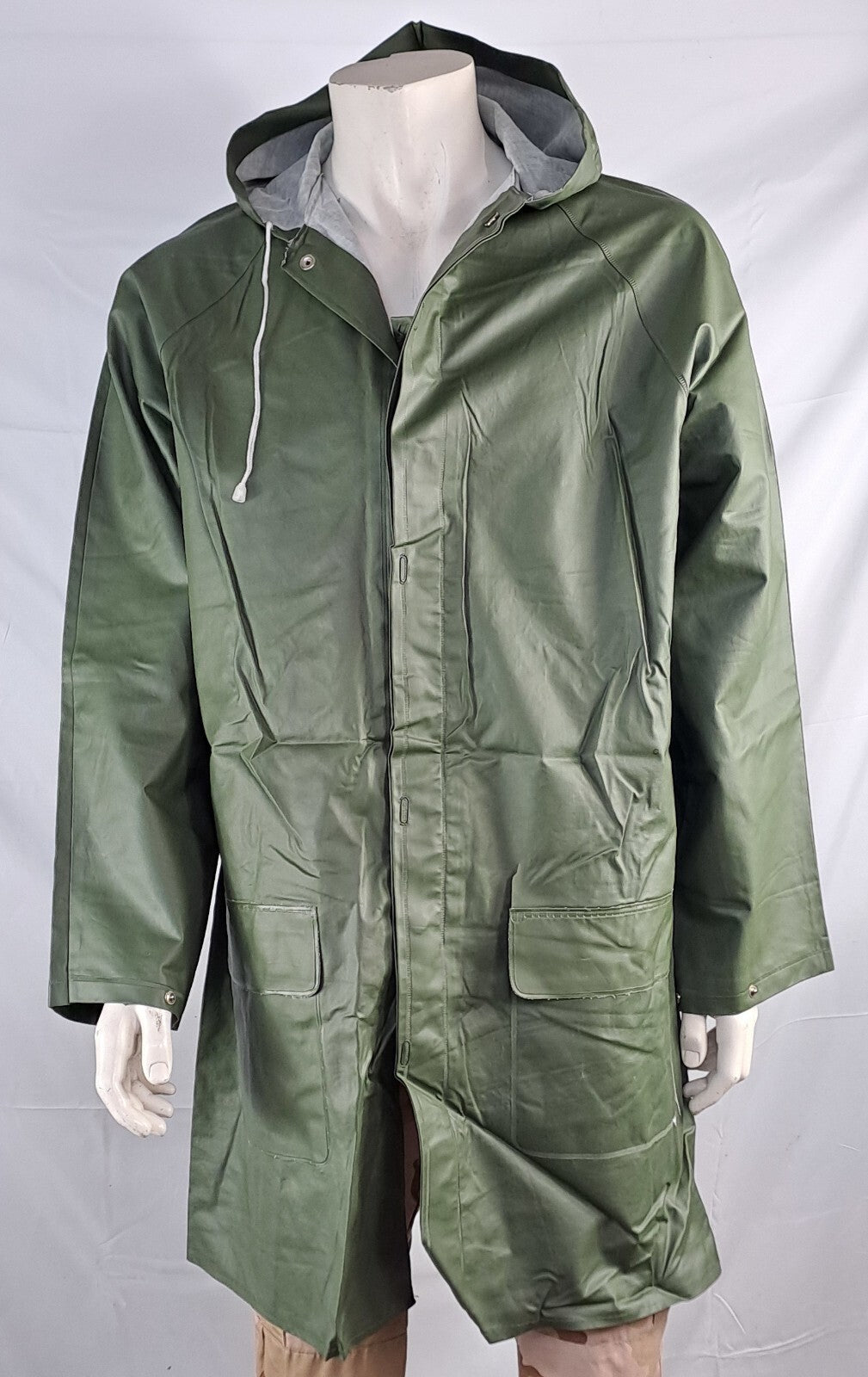 Genuine Surplus Civil Defence Olive PVC RUbberised Rain Coat Blautex XL+ (2798)