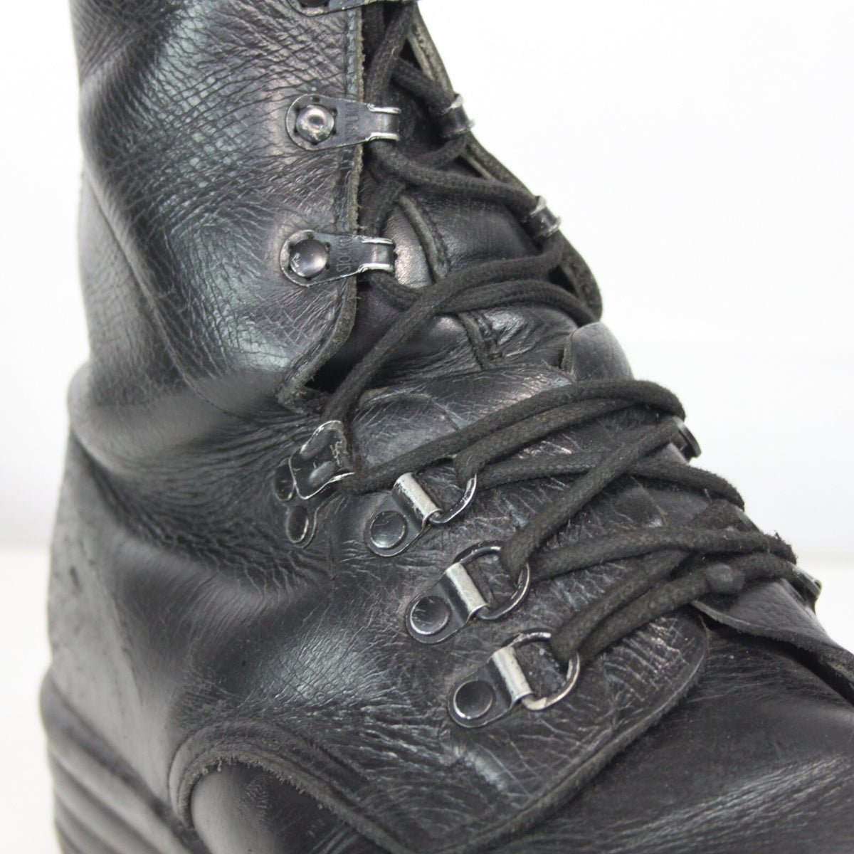 Genuine Surplus Swiss Army Black Leather Ranger Boots Grade 2 (3309)