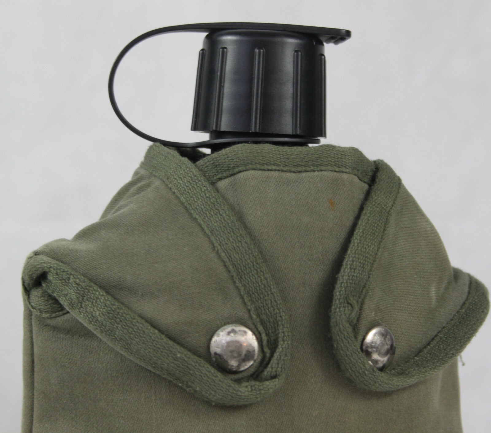 Genuine Surplus Dutch Army Plastic Water Bottle 1.5ltr with French Army Cover