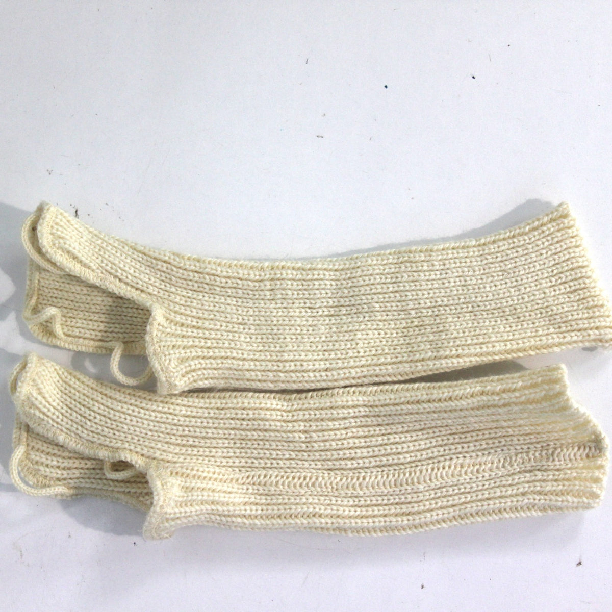 Genuine Surplus British Forces Knitted Wristlets Warmers Pair Wool Cream (3536)