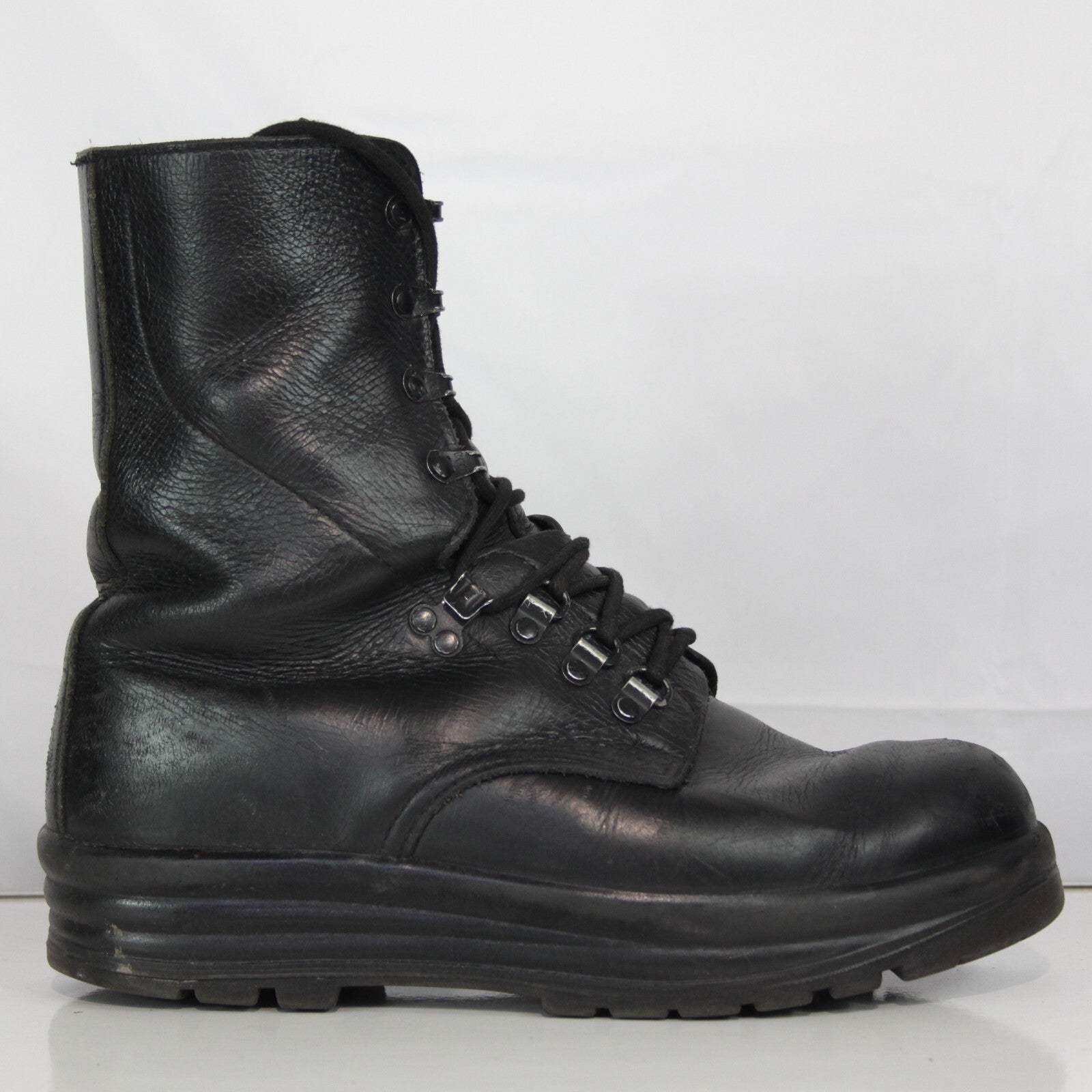 Genuine Surplus Swiss Army Black Leather Ranger Boots Grade 2 (3309)