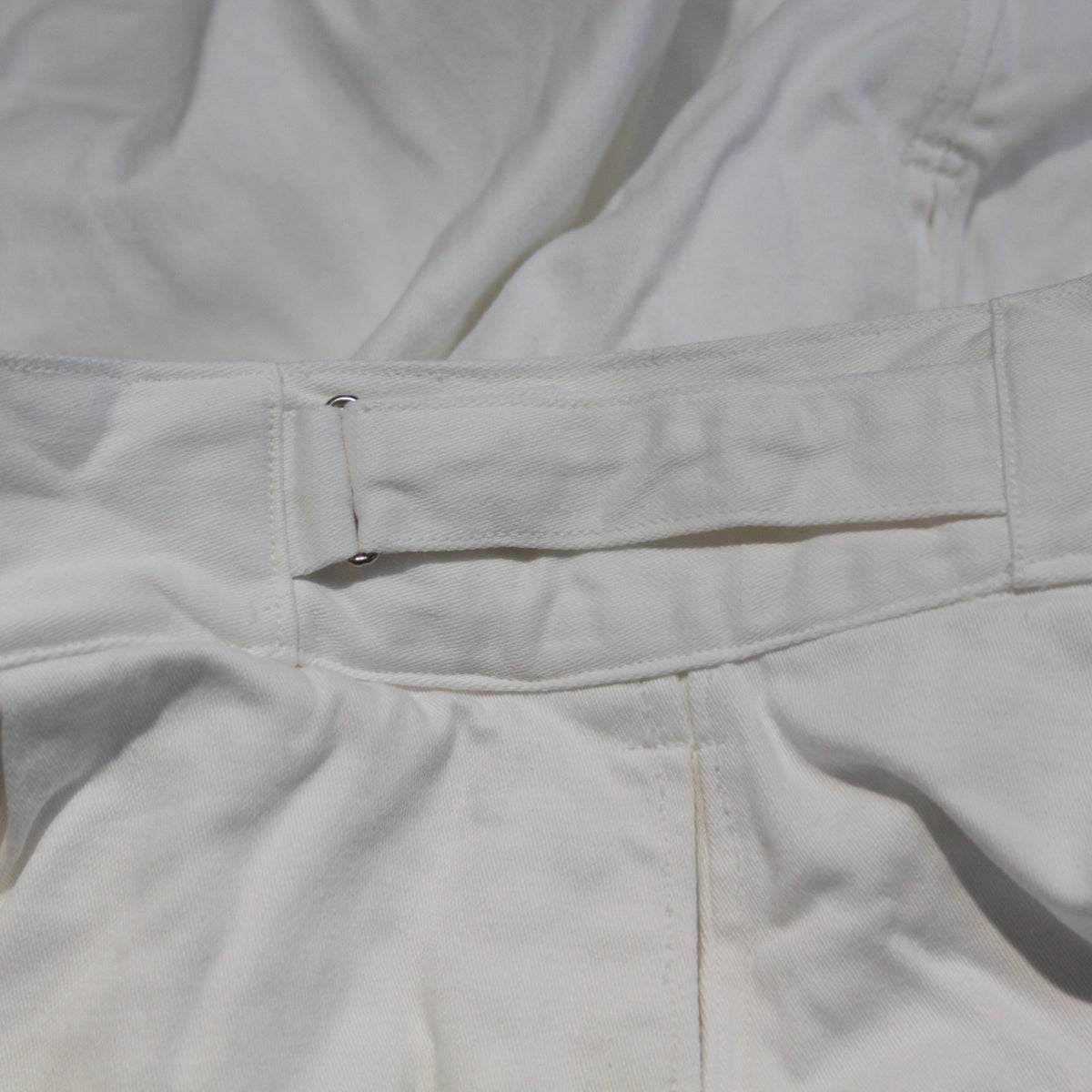 Vintage Genuine Surplus British Tropical Dress White Shorts 38" Waist  (3596)