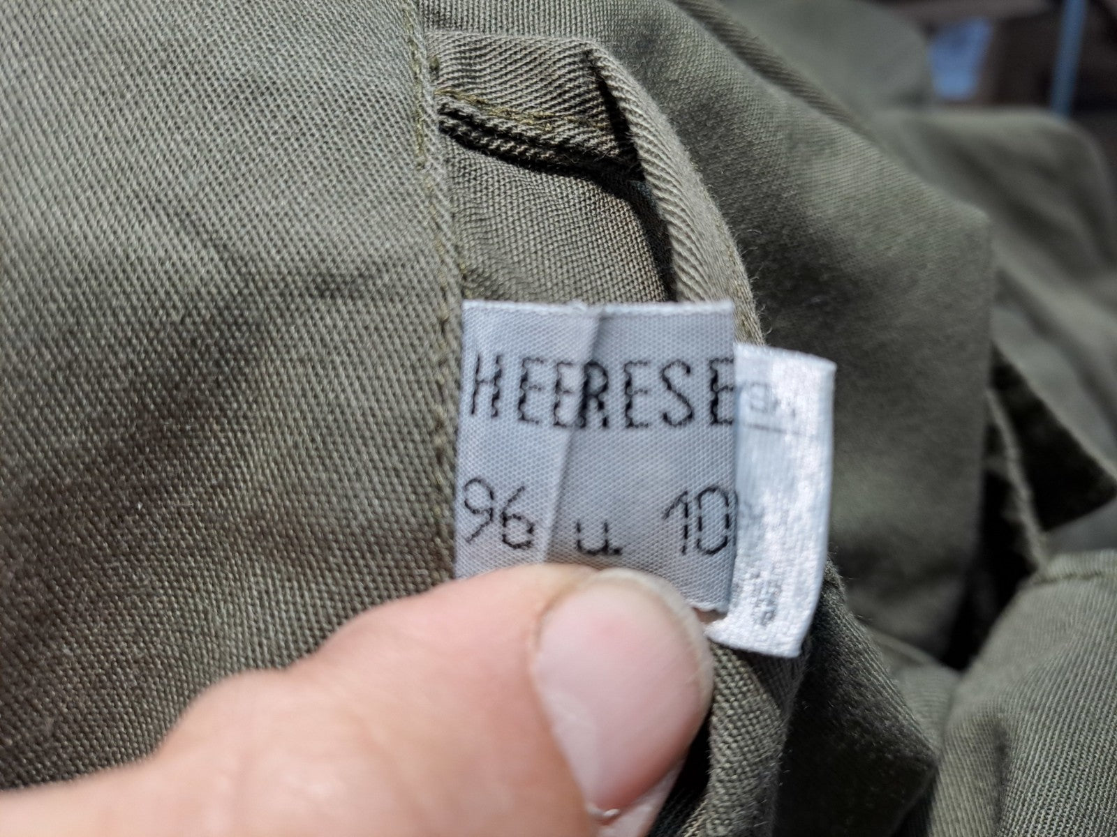 Genuine Surplus Austrian Military Olive Green Warehouse Shopkeepers Coat (2596)