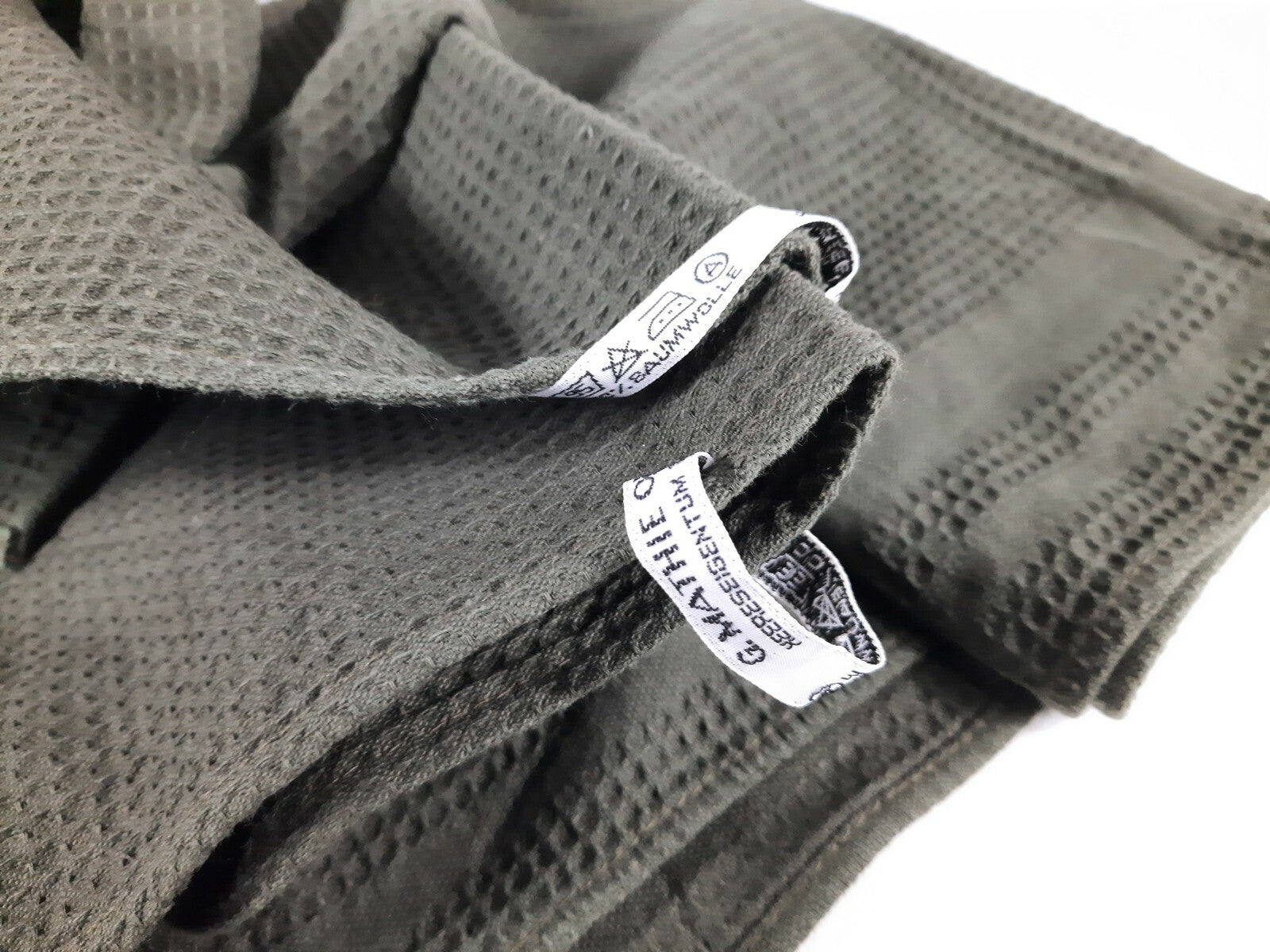 Genuine Surplus Austrian Army Medium Towel Olive Green Waffle 105 x 55cm