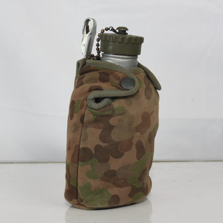 Genuine Surplus Austrian Pea Camo Water Bottle Screw Top Belt Clip Cover (3463)