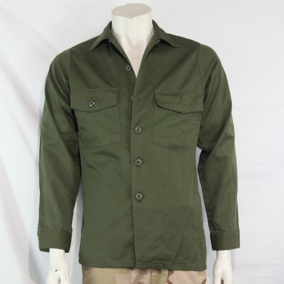 Vintage US Army Shirt  Olive Utility Shirt Genuine Surplus 14.5"  (4132