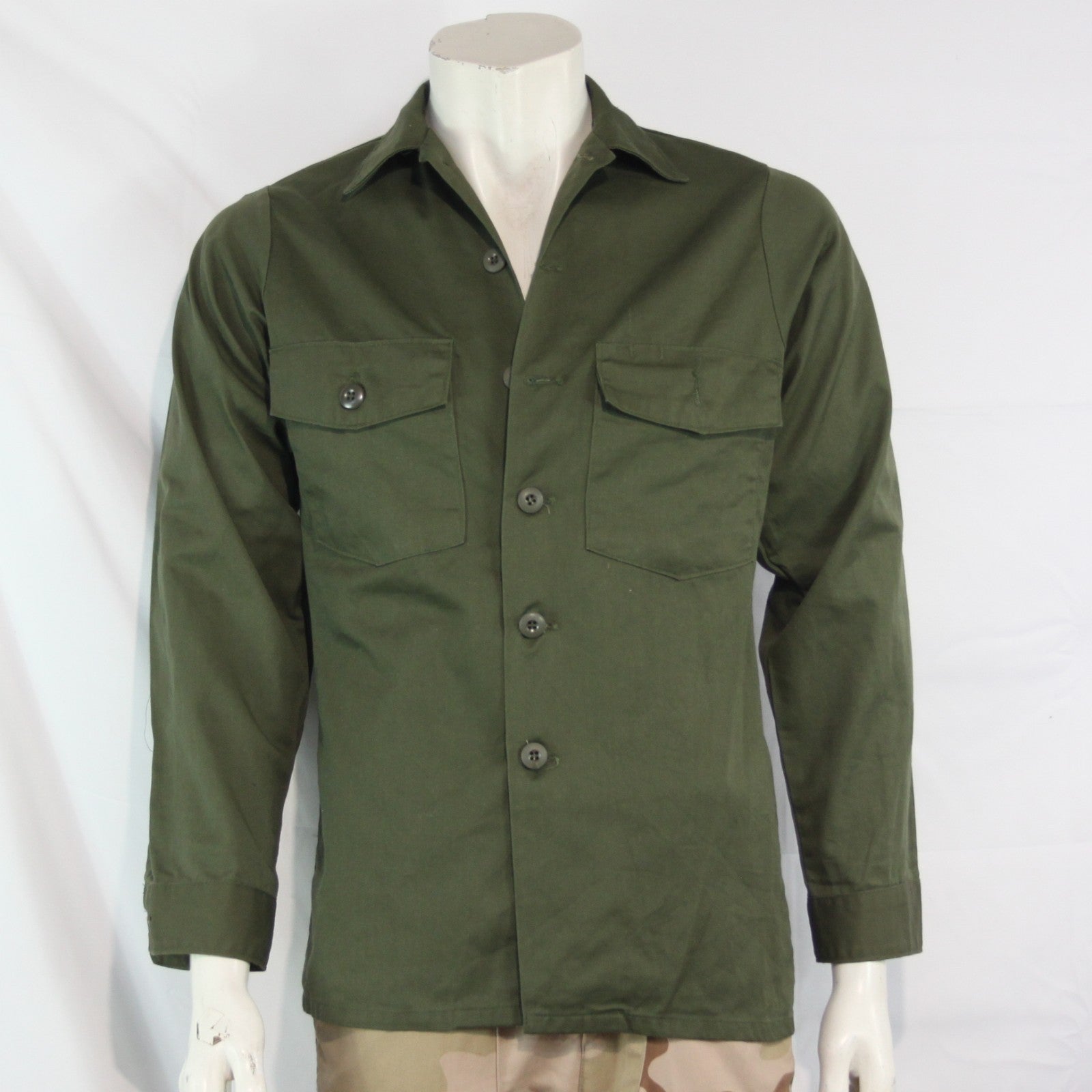 Vintage US Army Shirt  Olive Utility Shirt Genuine Surplus 14.5"  (4132