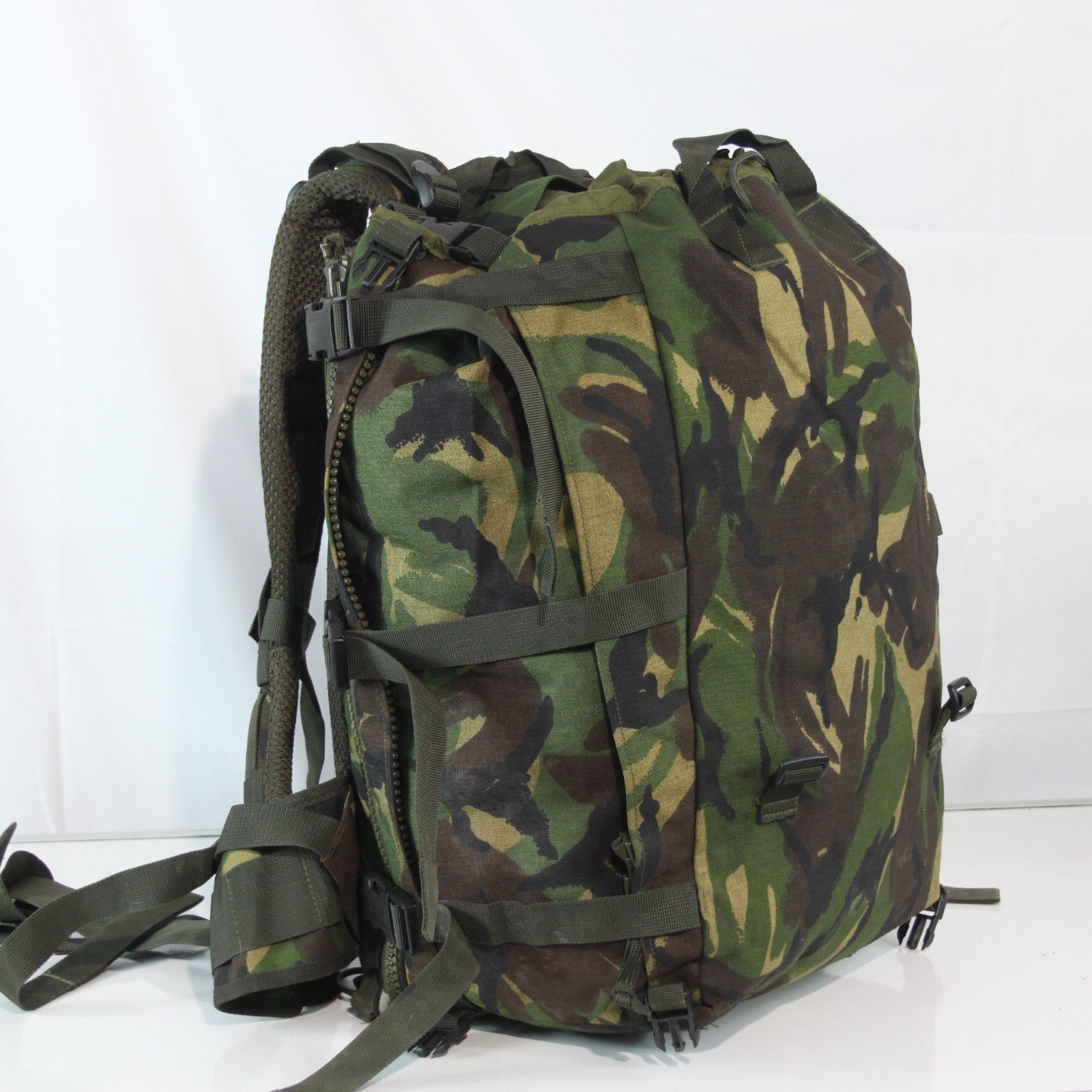 Genuine Surplus British Army Radio Bergen Rucksack DPM Missing Lid (3761)