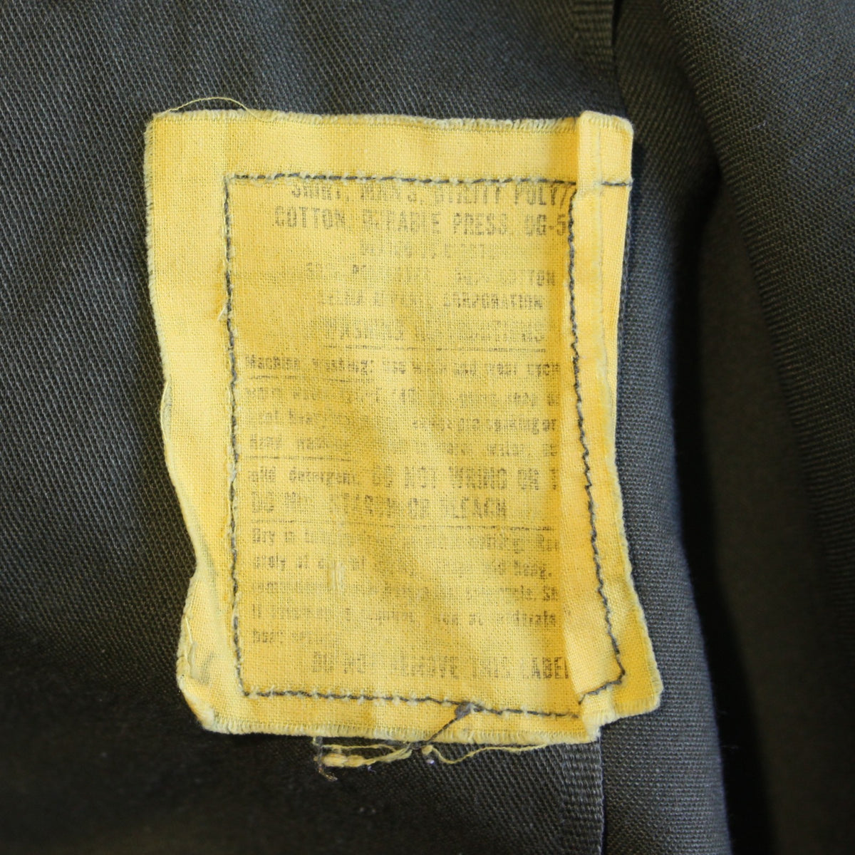 Vintage US Army Shirt Olive Utility Shirt Genuine Surplus 14.5"  (4133