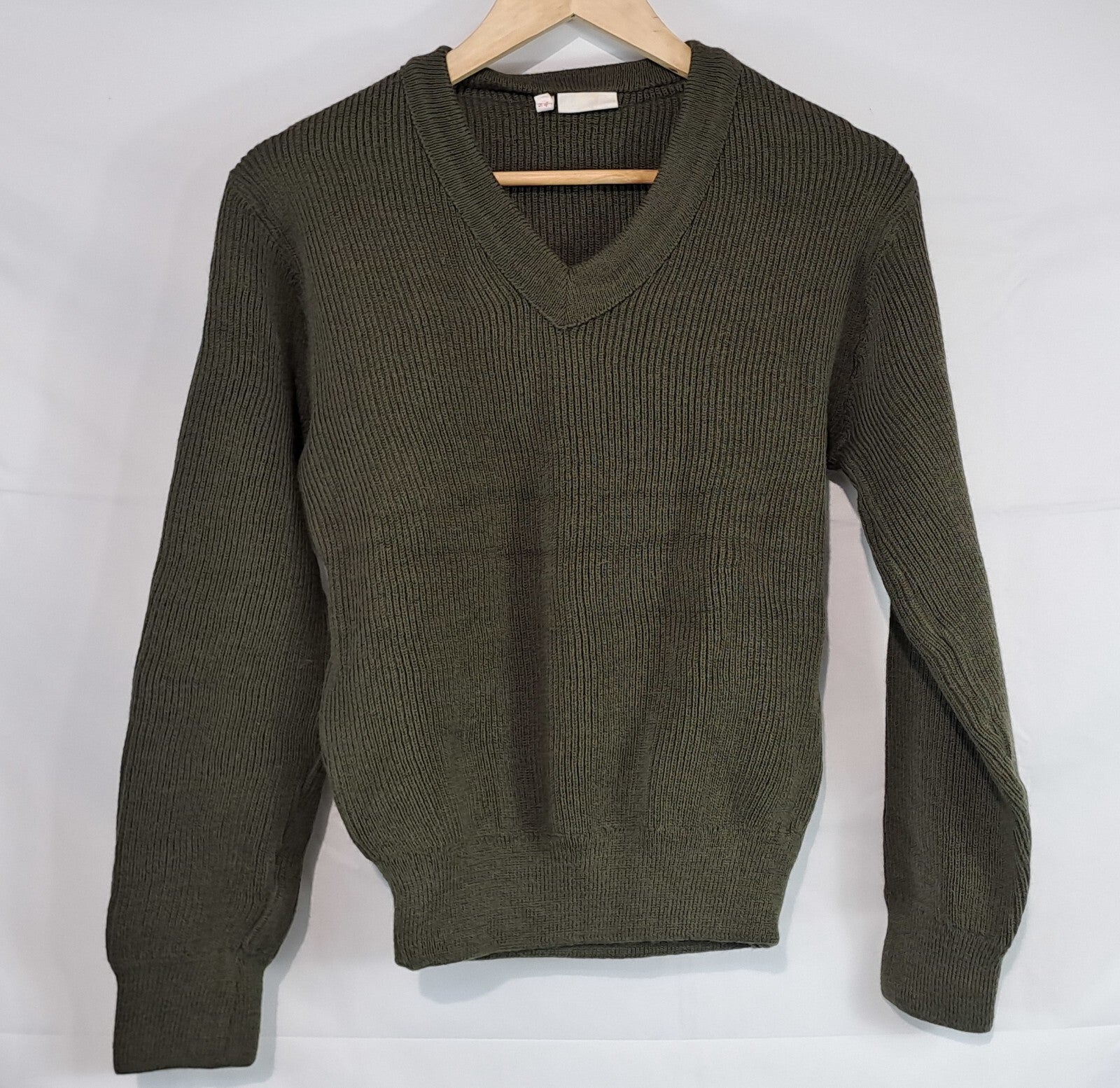 Genuine Surplus French Military Army V- Neck Jumper Olive 55% Wool 38" (2707)