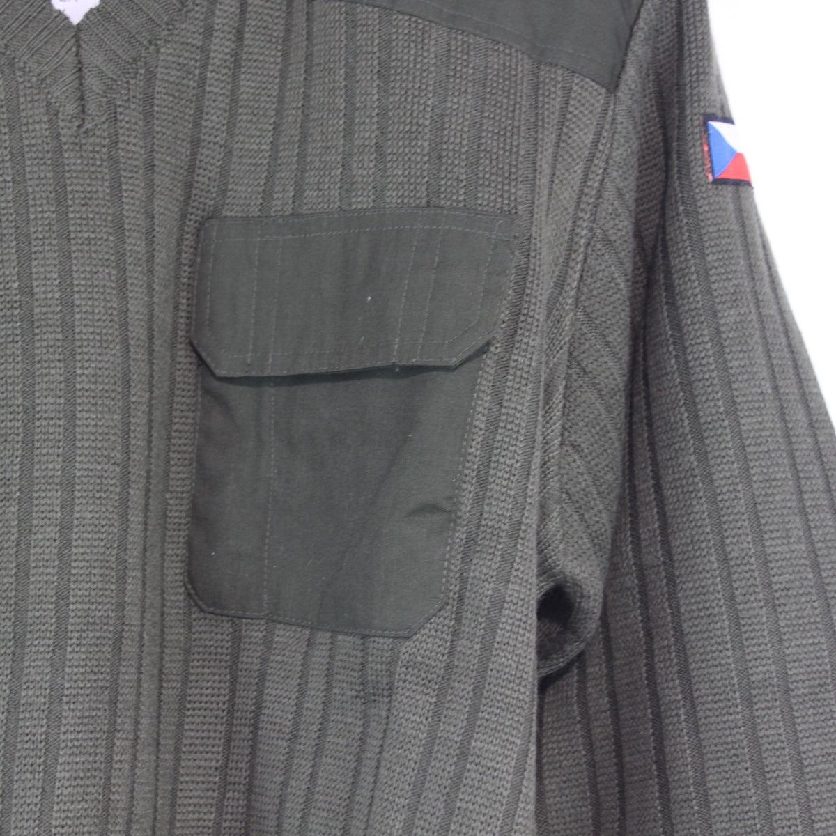 NEW Czech Army Khaki Green Jumper 50% Wool V-Neck 42-44" (4060)