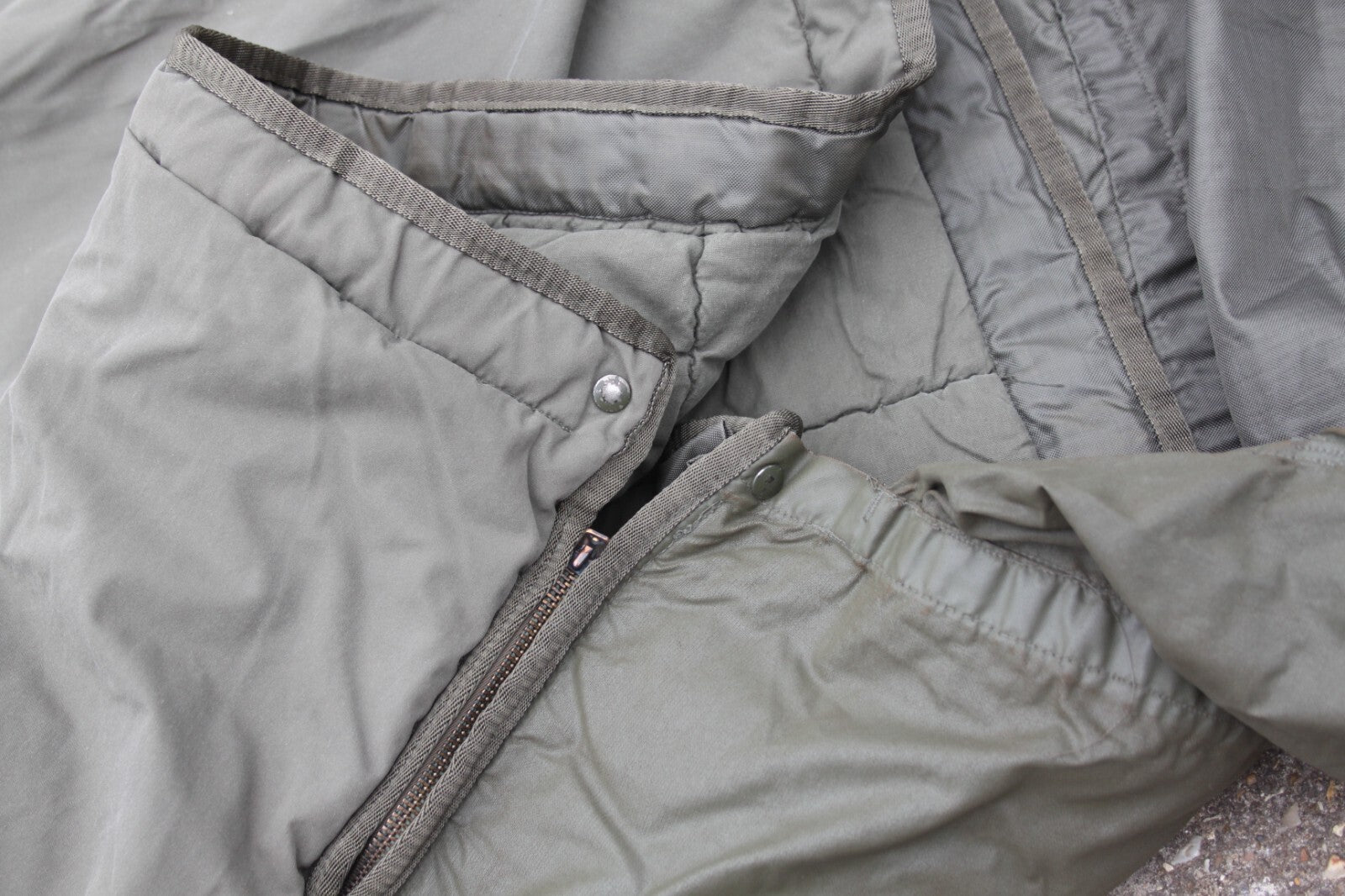Genuine Surplus  French Envelope Military Sleeping Bag Small Repairs (3186)