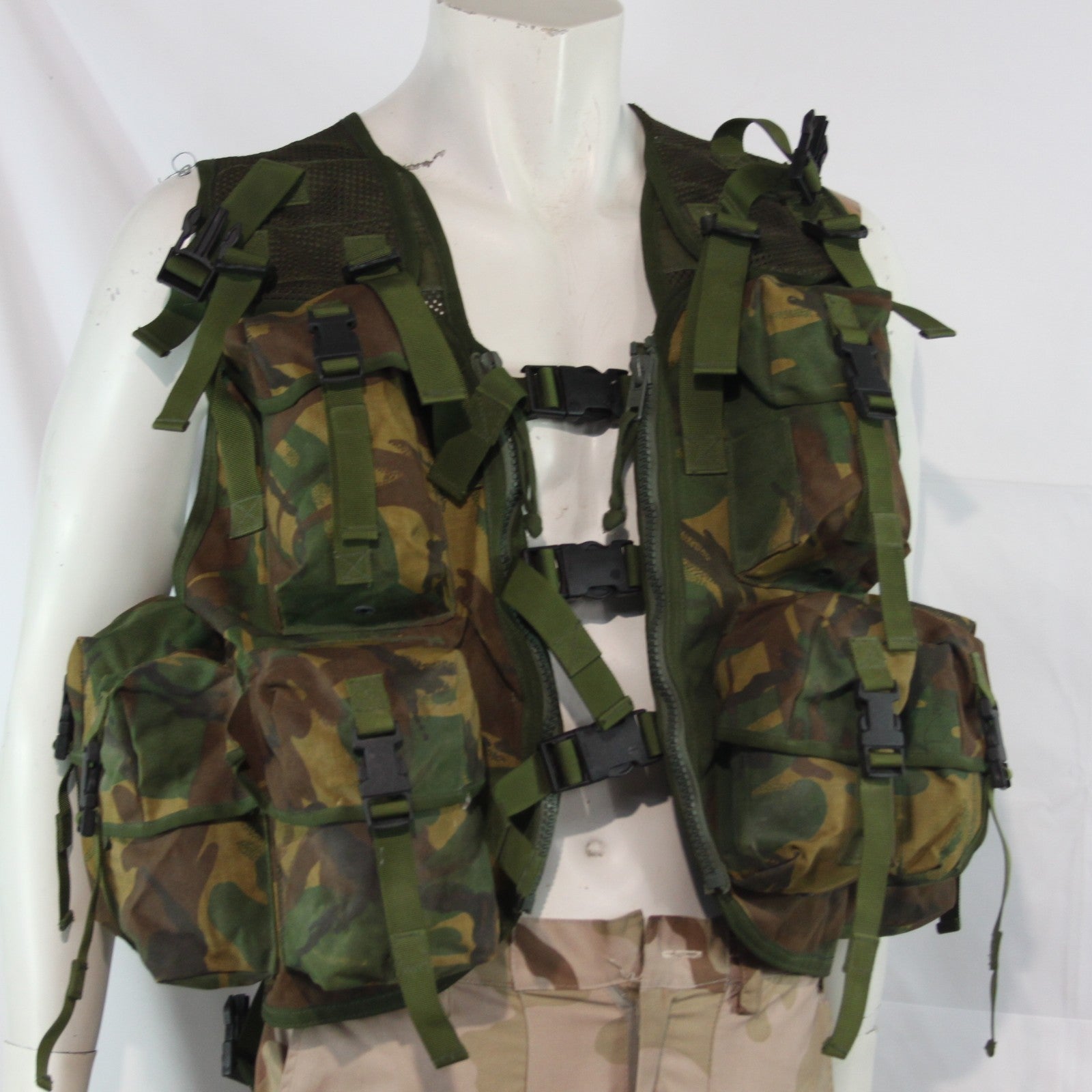 Assault Vest British DPM Camouflage Pockets Genuine Surplus Faded (4247)