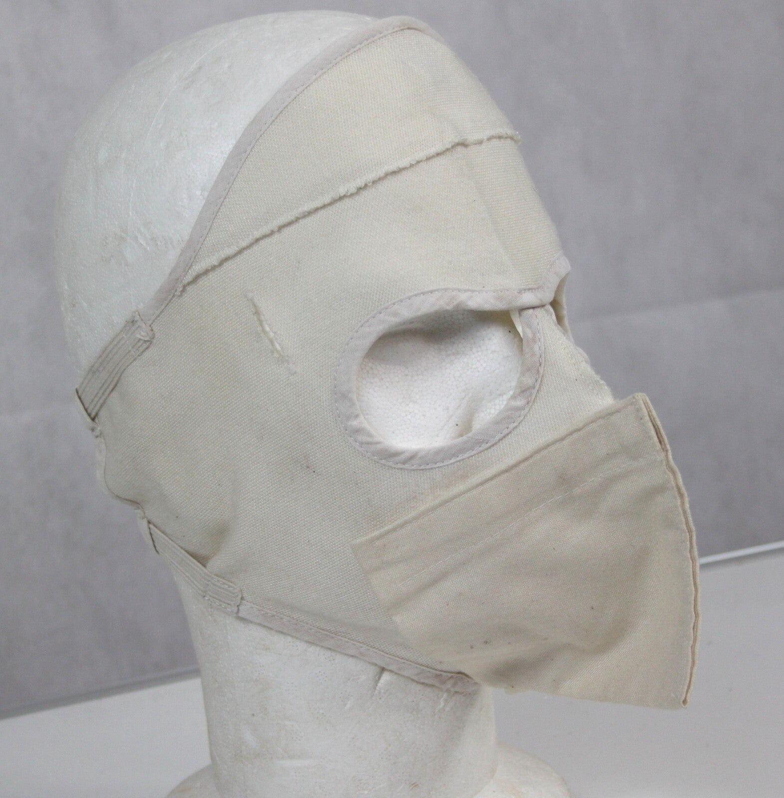 British Forces Extreme Cold Weather Arctic Face Mask Cream White G1