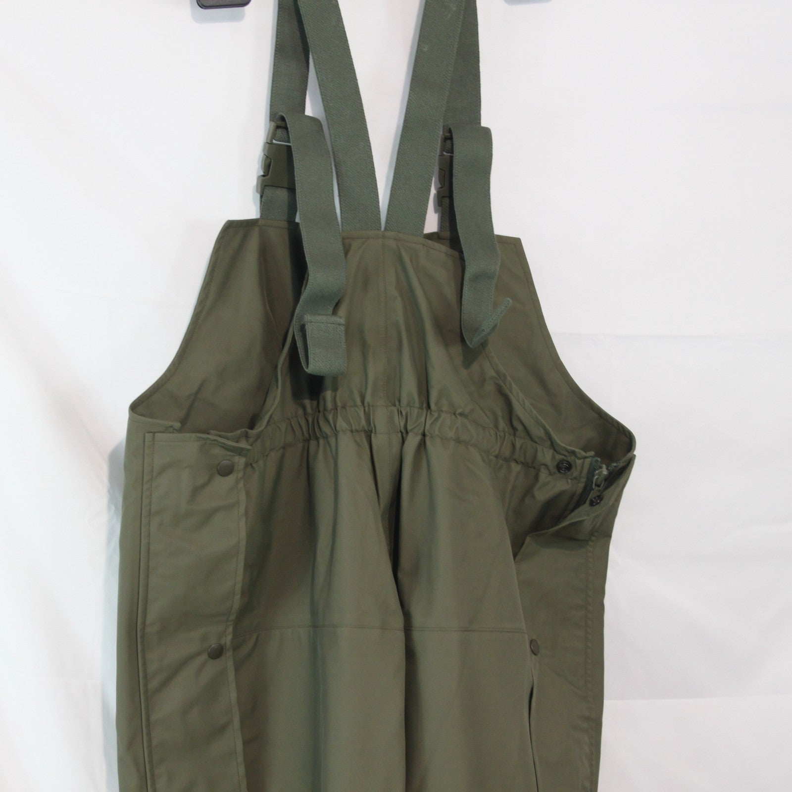 Genuine Surplus Gore-tex Type Waterproof Bib Brace Over trousers 40"w (3852)
