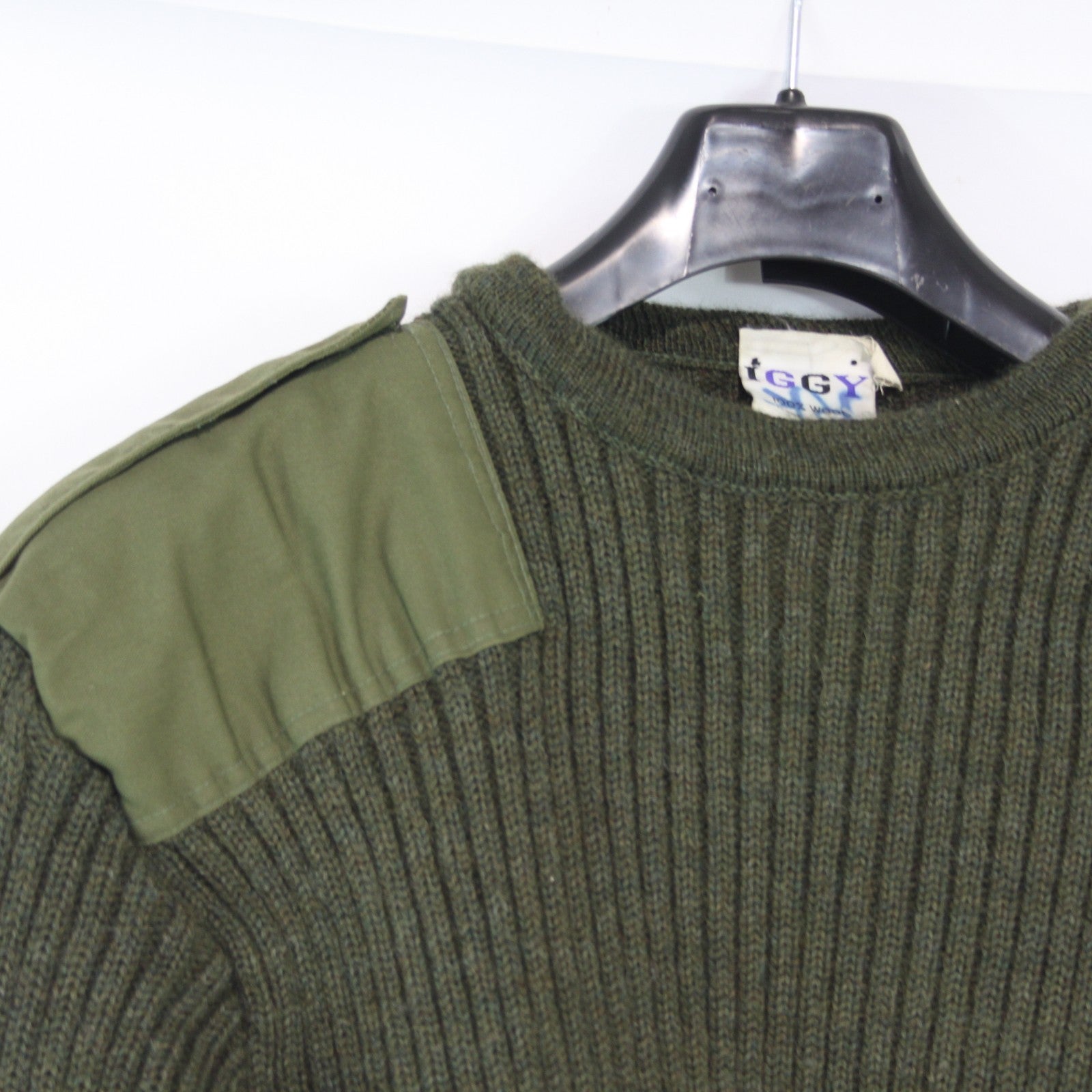 Army Style Heavyweight Jumper Olive Green Military 100% Wool Repaired 42" (1609)