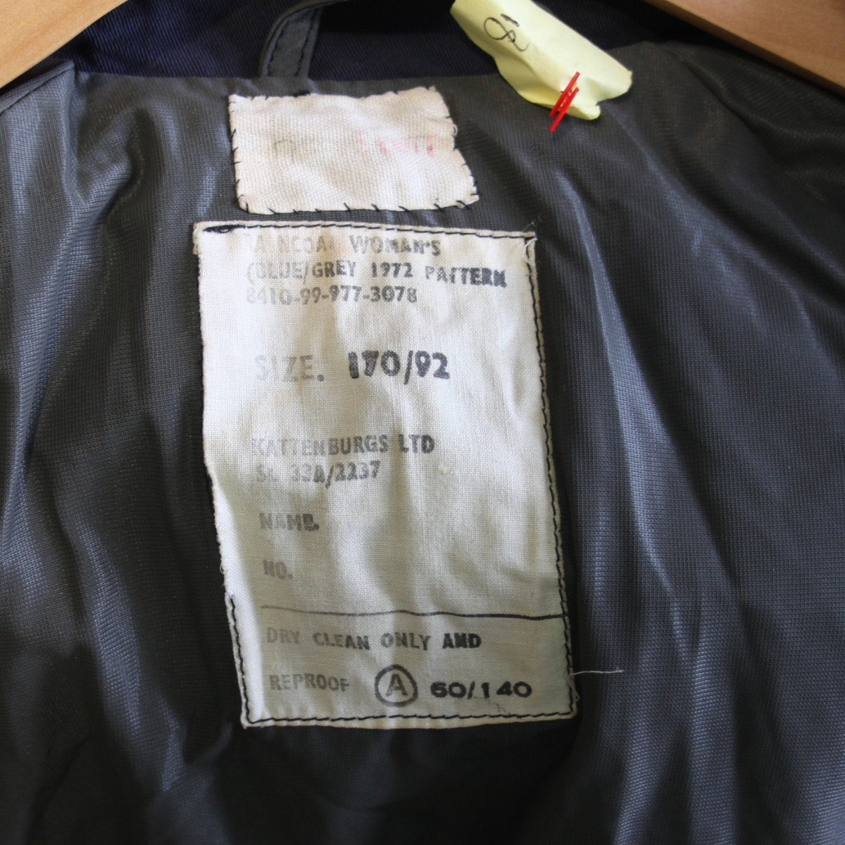 Genuine Surplus British RAF Vintage Ladies Raincoat 1972 Pattern 36" Bust (3365)
