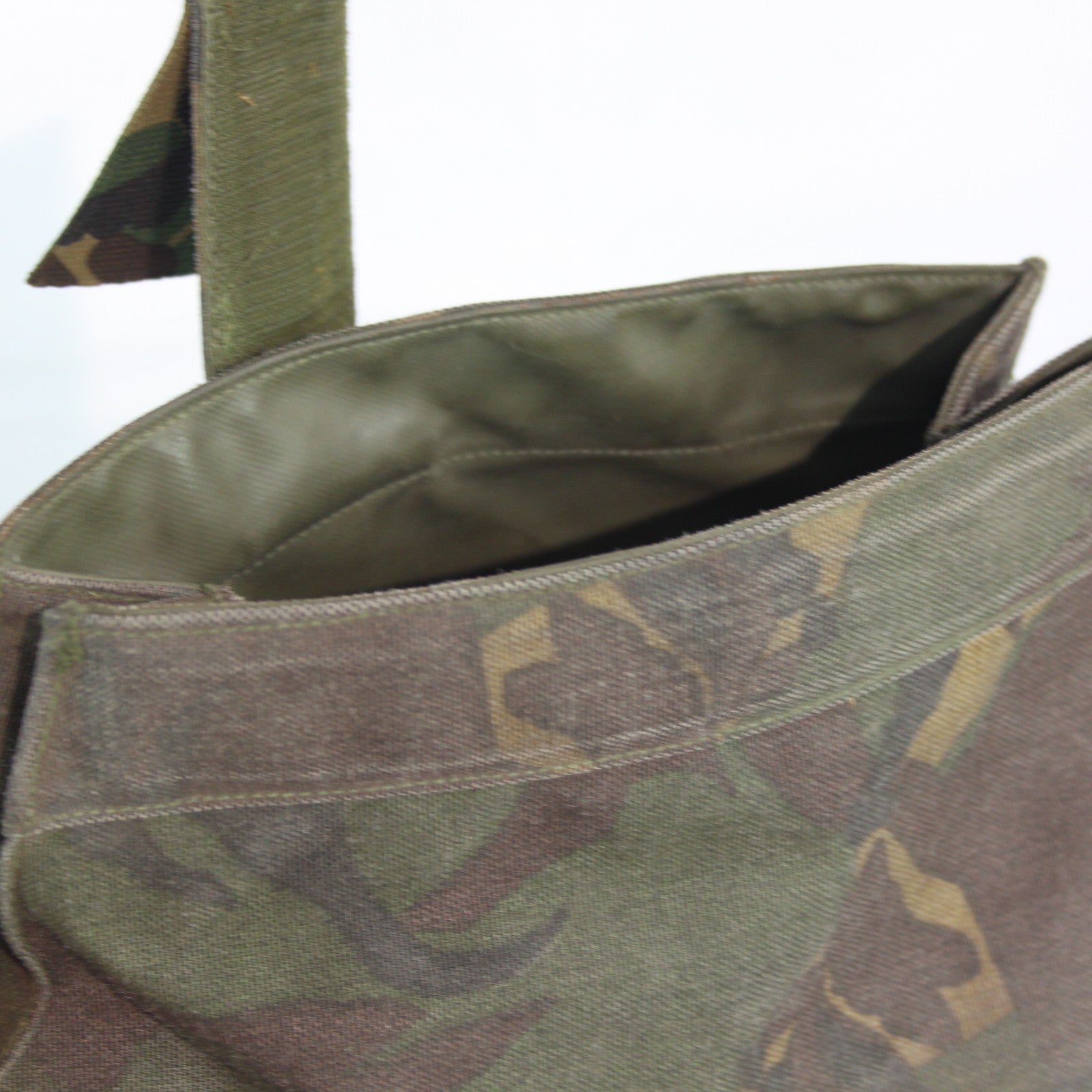 Genuine Surplus Dutch DPM NBC Carrying Bag Tringular Camo Side Bag (3444)