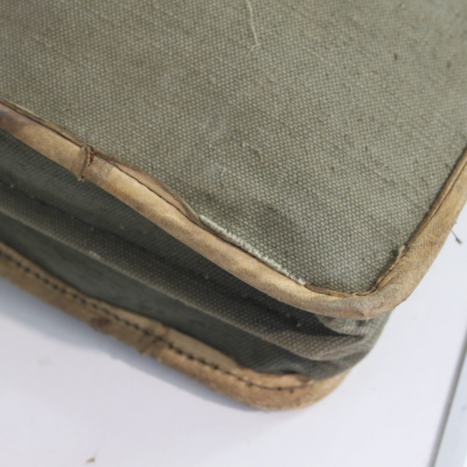 Genuine Surplus Vintage East European Army Map / Admin Case Leather trim (3438)
