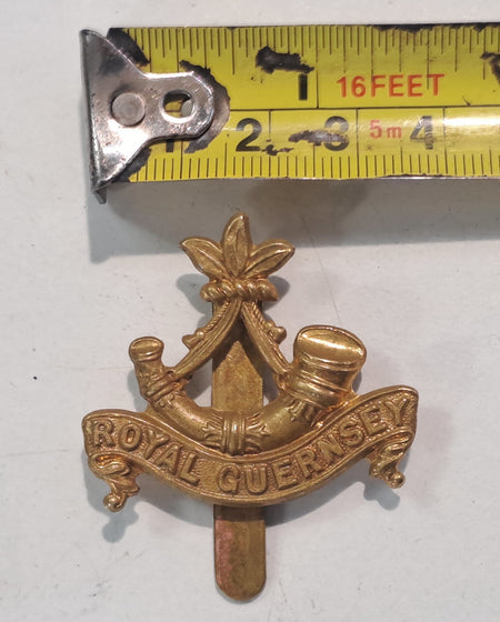 Genuine Surplus British Army Military Cap Badge Royal Guernsey Light Infant 2627