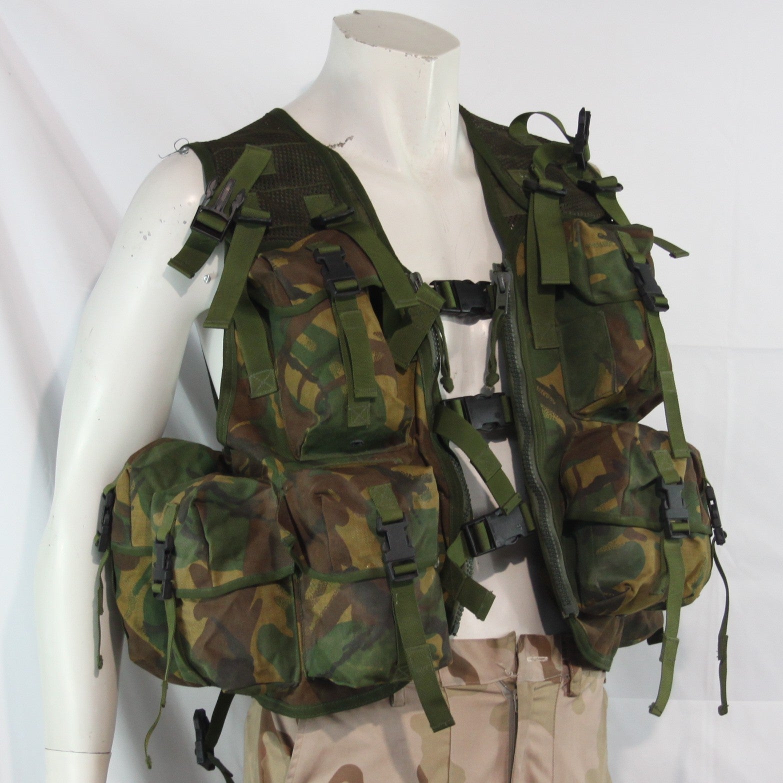 Assault Vest British DPM Camouflage Pockets Genuine Surplus Faded (4247)
