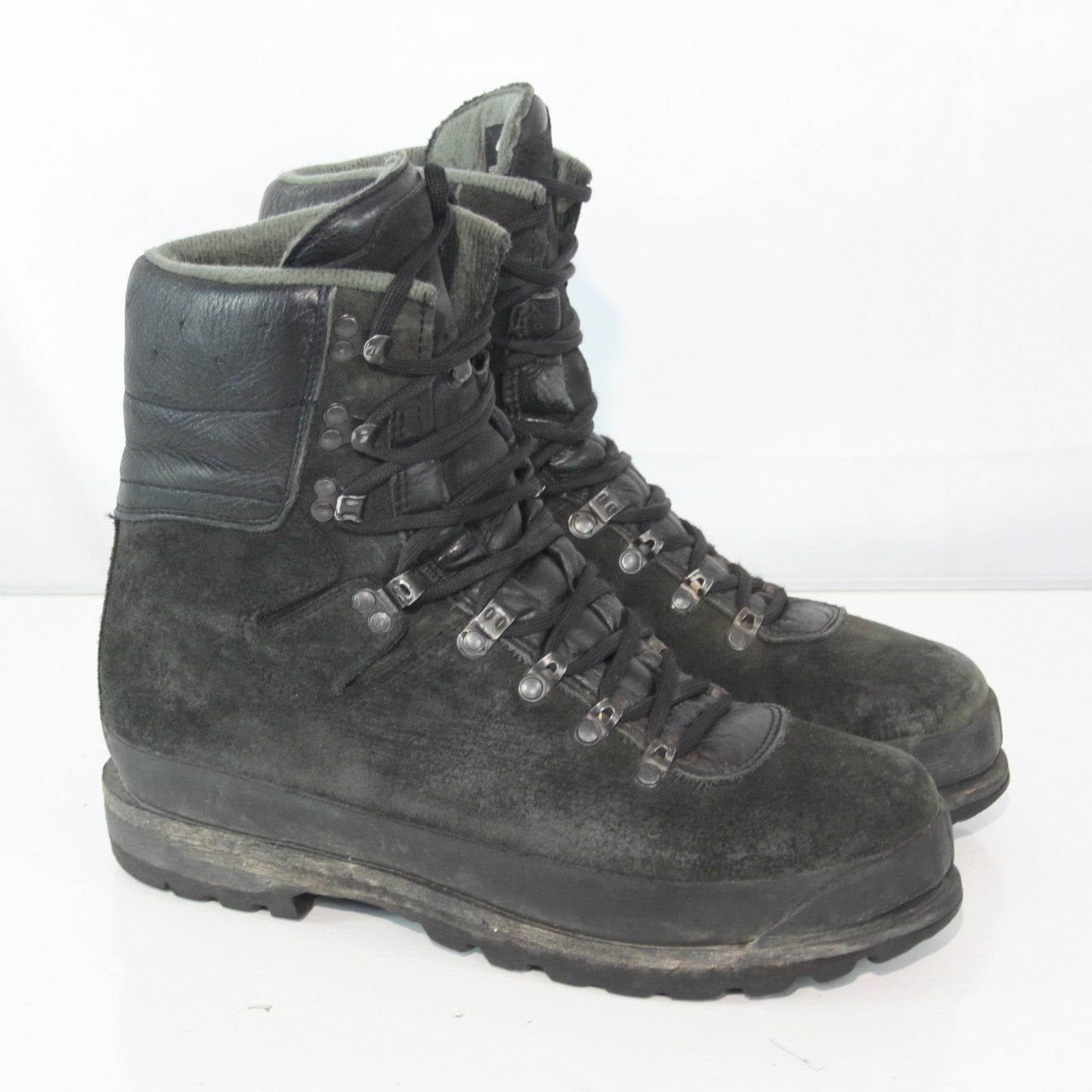 Meindl Austrian Army Mountain Boots Suede Padded Genuine Surplus EU45 (3869