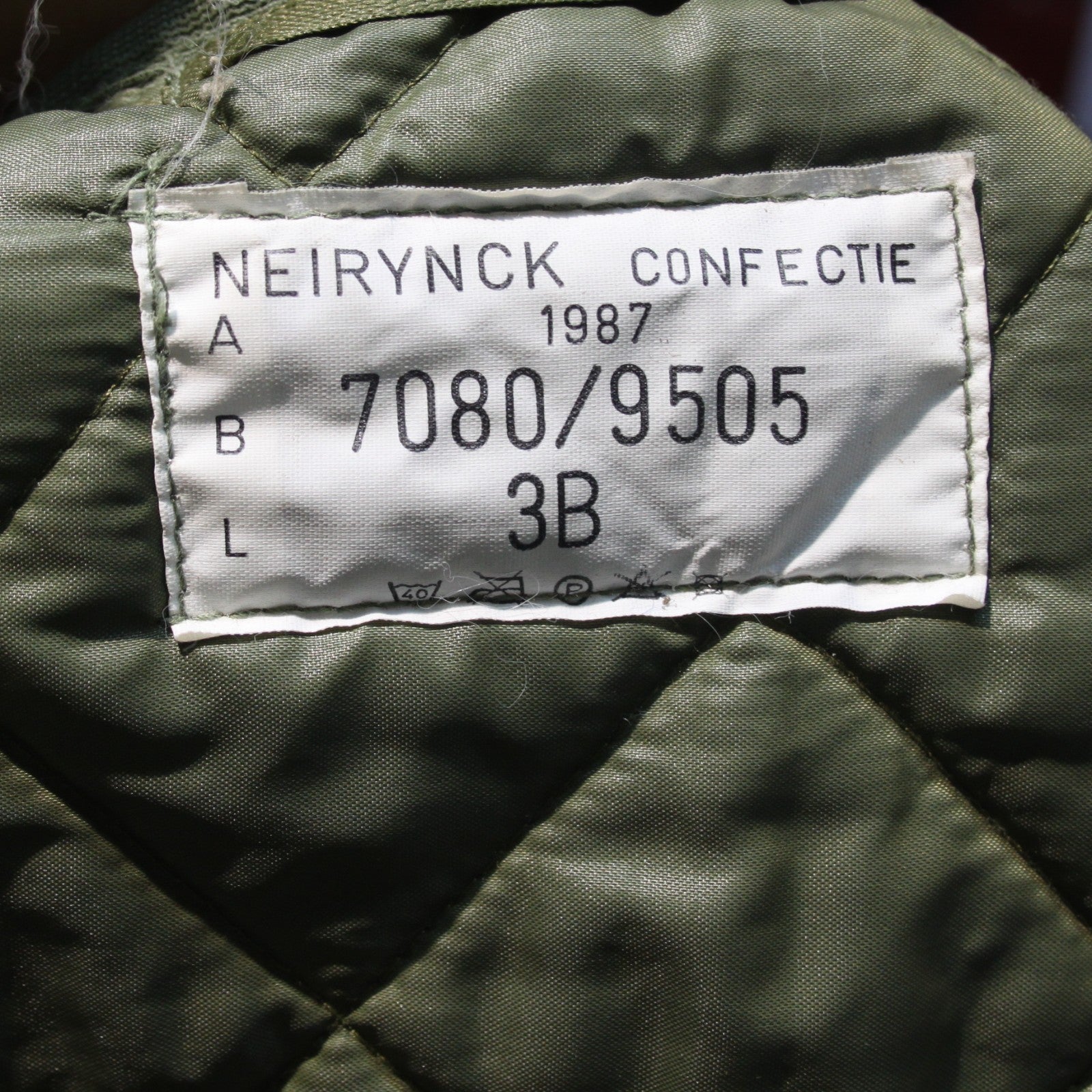 Genuine Surplus Belgian Army Quilted Liner Jacket Thermal Winter Grade 2 (3703)