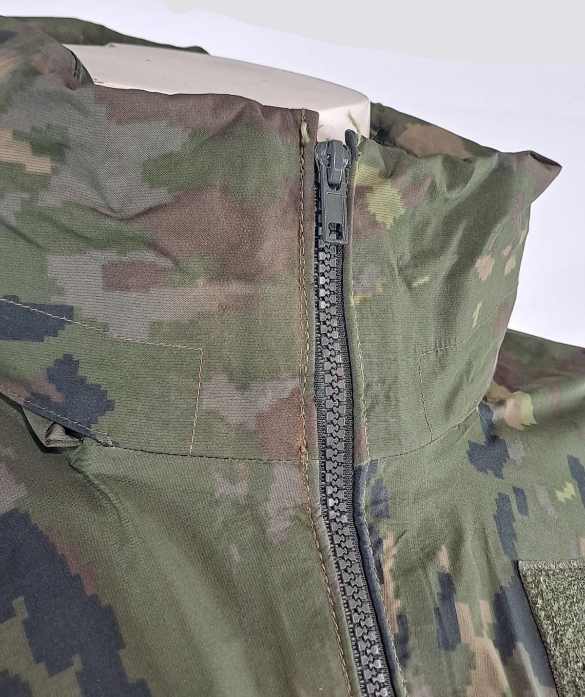 Genuine Surplus Spanish Army Waterproof Breathable Camo Jacket (2406)