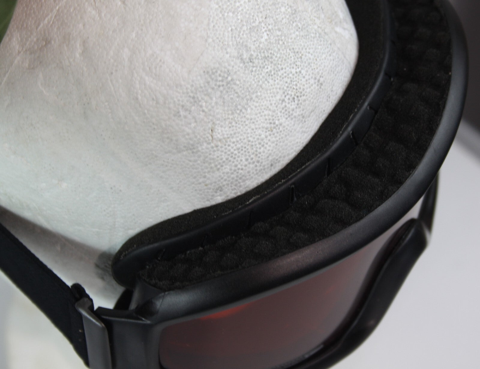 Genuine Surplus Loubsol Tinted Goggles Dust Snow Military Issue with Bag G1