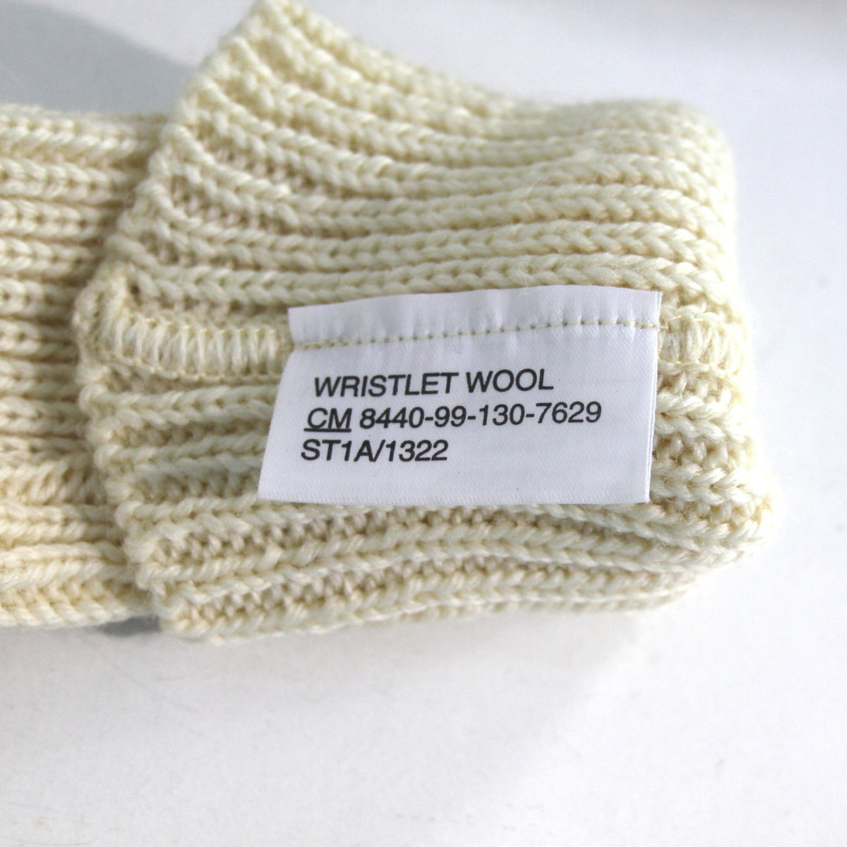 Genuine Surplus British Wool Knitted Wristlets Wrist Warmers Pair G1 (3536)