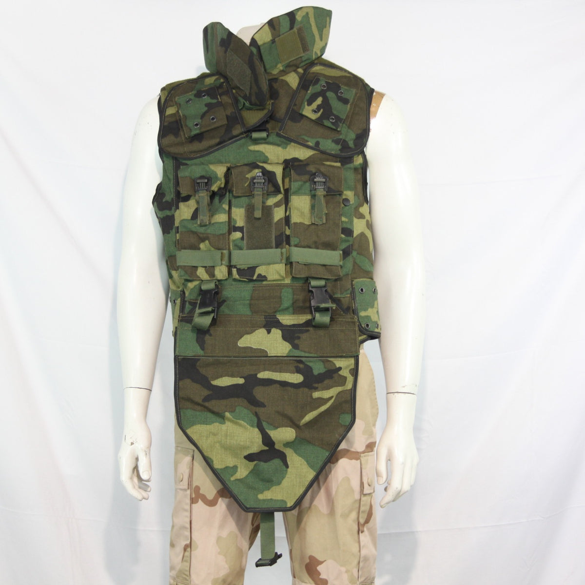 Genuine Surplus Body Armour Plate Cover Woodland Camo Flektarn (3325)