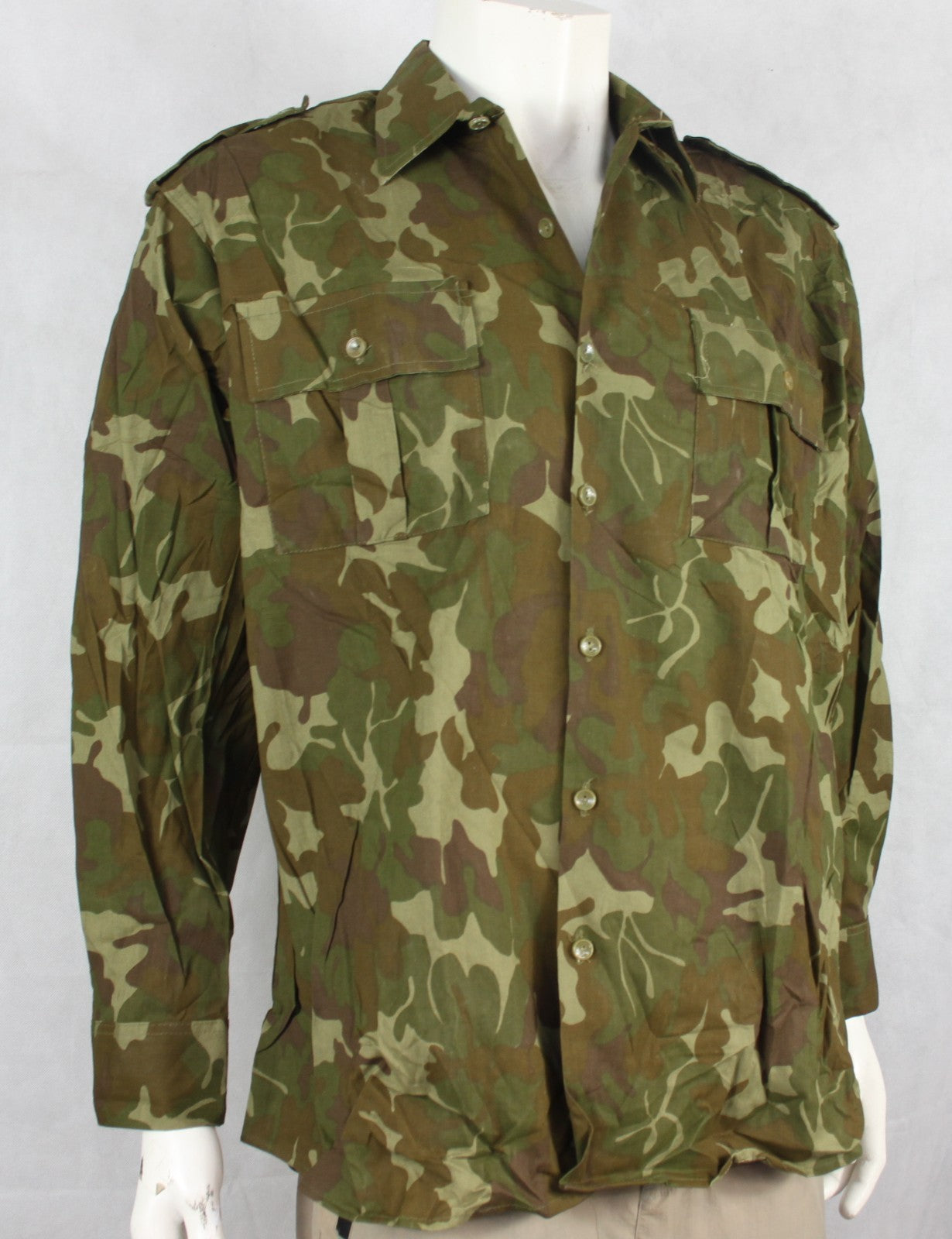 Genuine Surplus Romanian Army Camouflage Shirt Woodland Camo m90 40-42"