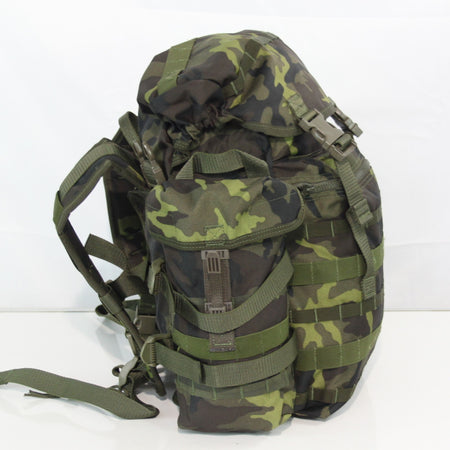NEW Genuine Surplus Czech Army Rucksack Daysack Wood Camo Holes in Base (3372)